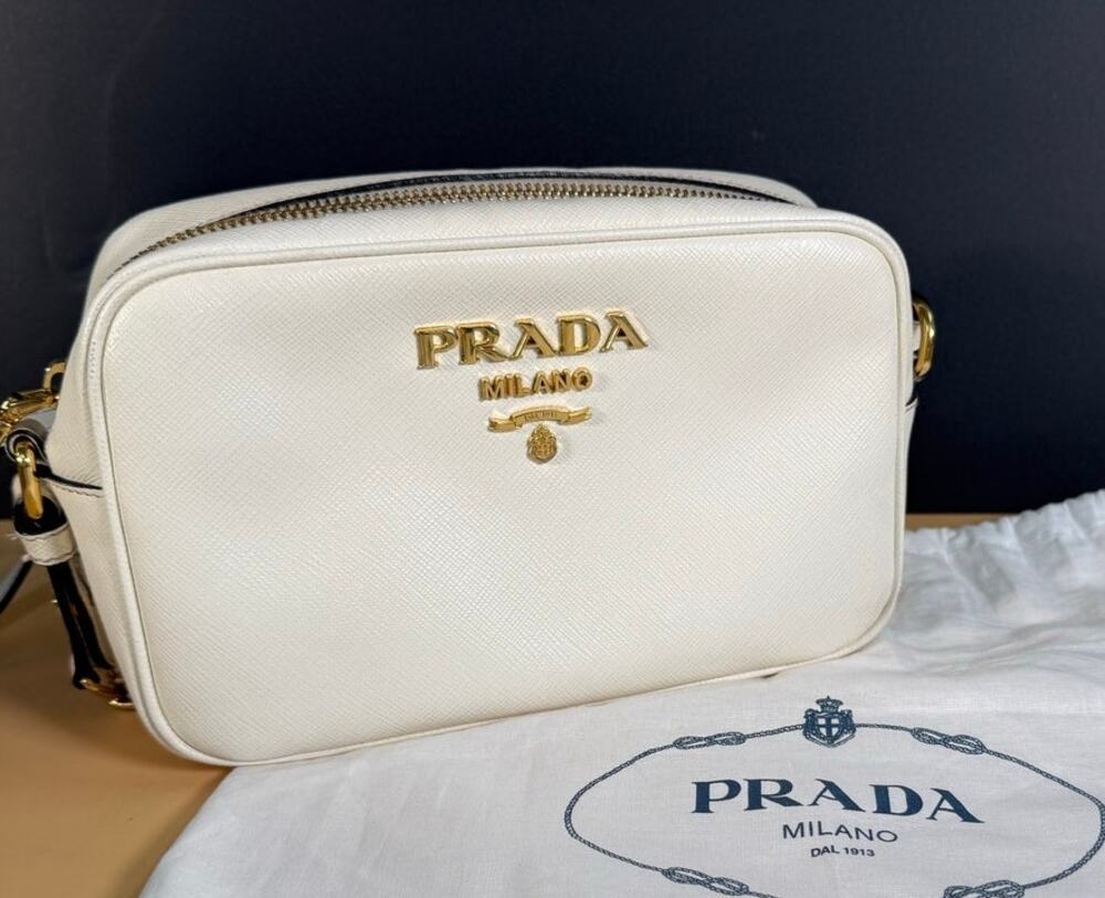 Prada White Vitello Crossbody Camera Bag IBH149 Leather $1500 MSRP with Dust Bag